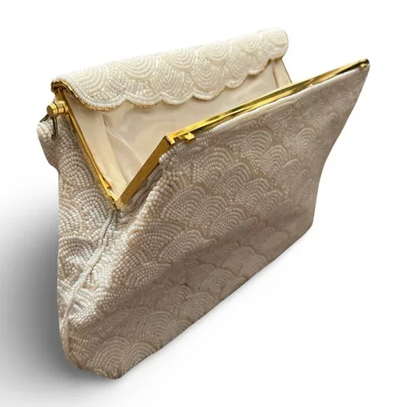 Vintage White Beaded Handbag Handmade Hong Kong - Picture 8 of 12